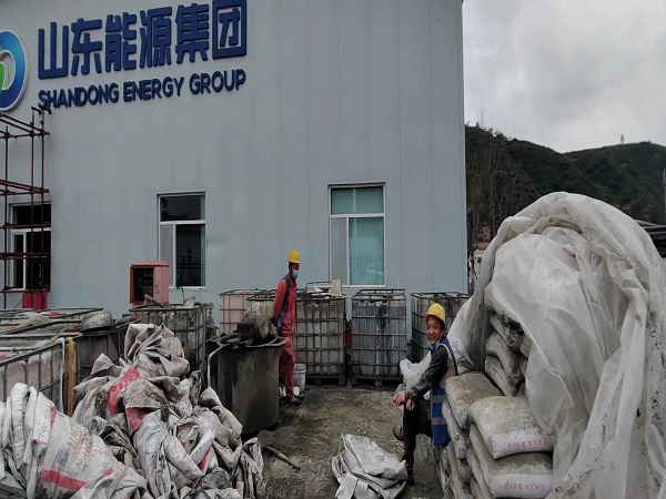 新政镇厂房地面下沉注浆加固